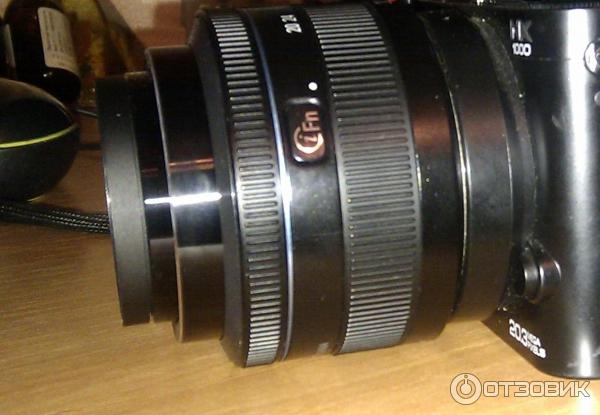 Цифровой фотоаппарат Samsung NX1000