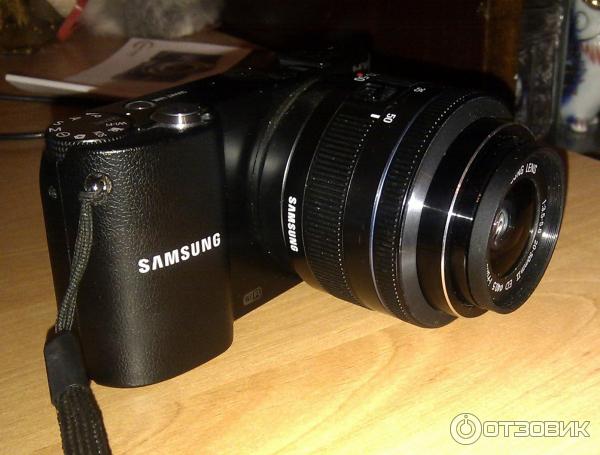 Цифровой фотоаппарат Samsung NX1000