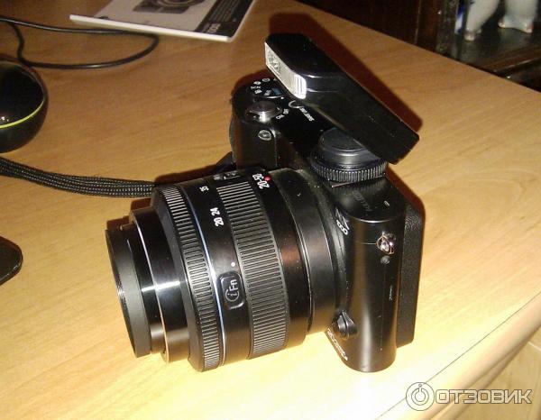 Цифровой фотоаппарат Samsung NX1000