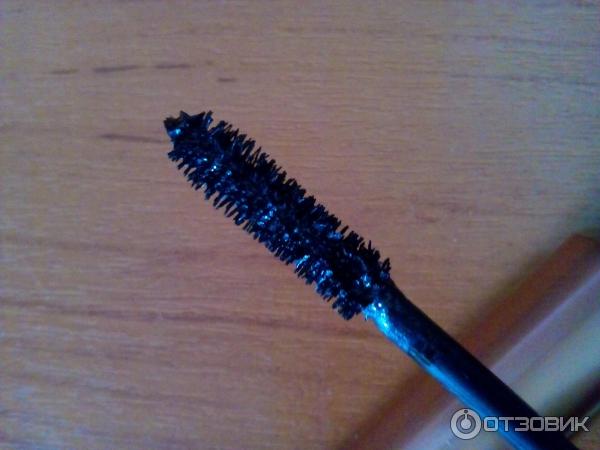 Об'емная тушь для ресниц LUXE Avon оттенок Caviar Black фото