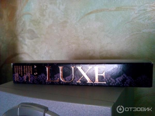 Об'емная тушь для ресниц LUXE Avon оттенок Caviar Black фото