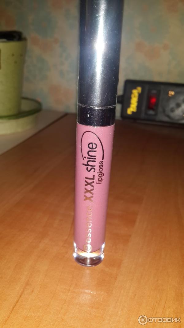 Блеск для губ Essence XXXL Shine Lipgloss - 02 Nude kiss фото