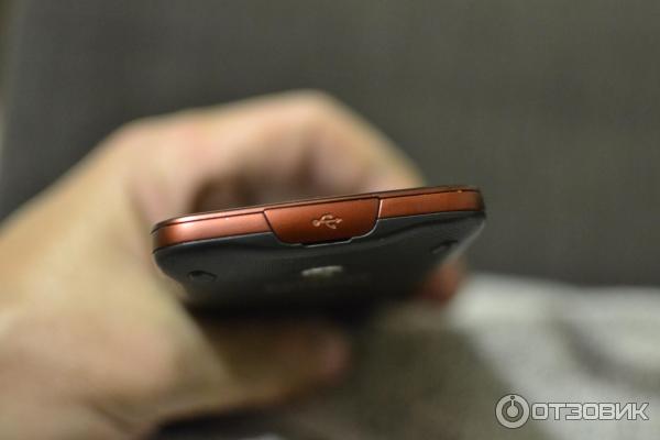 Смартфон Samsung Galaxy Xcover GT-S5690 фото