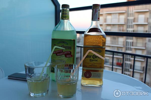 Текила Jose Cuervo Reposado фото