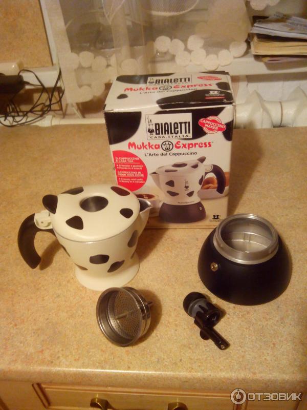 Гейзерная кофеварка Bialetti Mukka Express фото