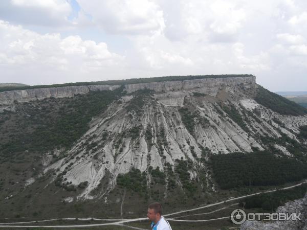 Экскурсия Ханский дворец - крепость Чуфут-Кале (Россия, Крым) фото