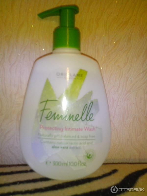 Очищающее средство для интимной гигиены oriflame Feminelle Protecting intimate Wash aloe vera фото