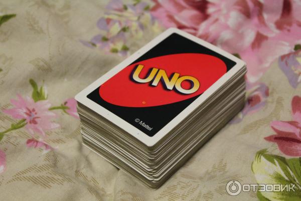 Настольная карточная игра UNO фото