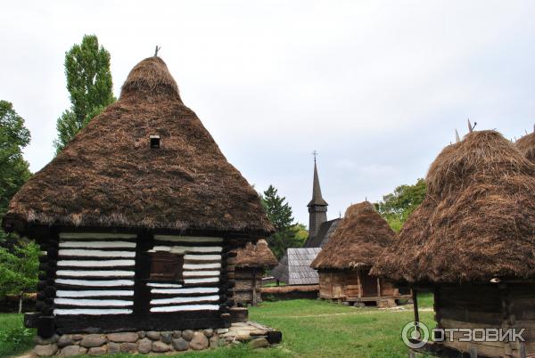 Национальный музей деревни (Румыния, Бухарест) фото