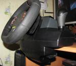 Руль Logitech MOMO Racing Force Feedback фото