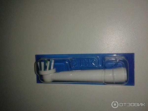 Насадка для электрической зубной щетки Oral-B CrossAction фото