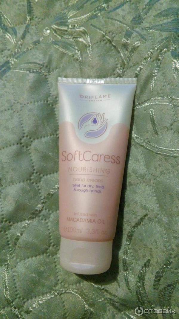 Защитный крем для рук Oriflame Нежность SoftCaress Protecting Hand&Nail Cream фото