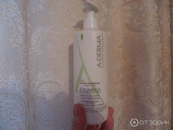 Смягчяющее молочко для атопичной кожи лица A-Derma Exomega с экстрактом овса реальба фото