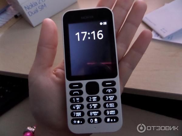 Мобильный телефон Nokia 215 фото