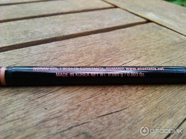 Карандаш для бровей Anastasia Beverly Hills Brow Wiz фото