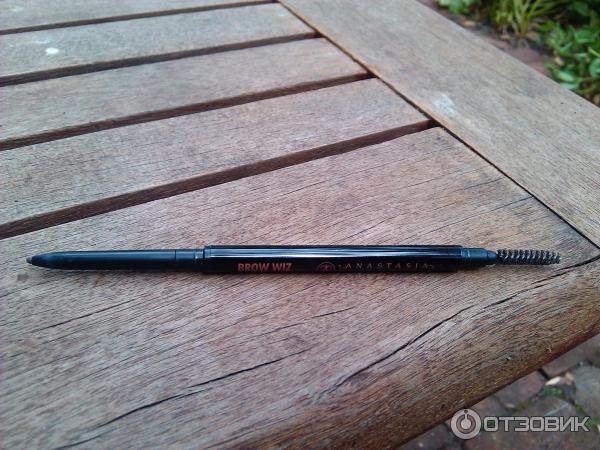 Карандаш для бровей Anastasia Beverly Hills Brow Wiz фото